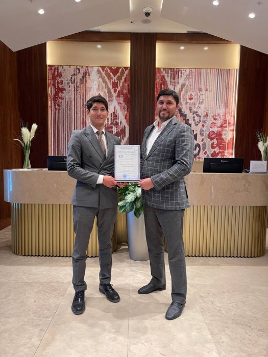 “Silk Road Samarkand‘’ dam olish va turizm markazi restoranlariga O‘z DSt ISO 22000:2019 standarti boʻyicha sertifikatlar topshirildi