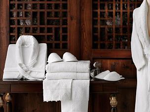 Махровые полотенца и халаты для гостиниц: аксессуары, от которых зависит впечатление гостей